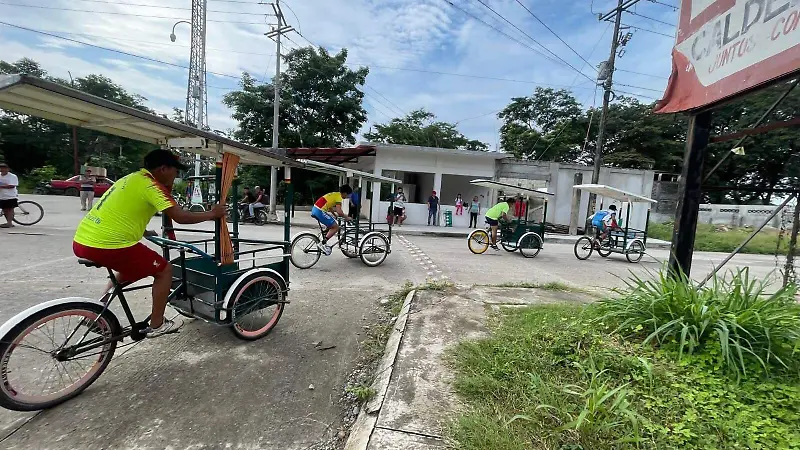 Carrera de triciclos